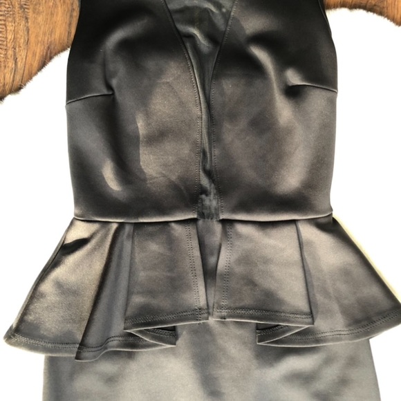 Peplum bandage dress - Picture 3 of 7